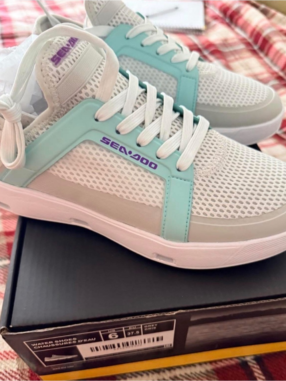 Sea-Doo Men's White & Aqua Athletic Sneakers